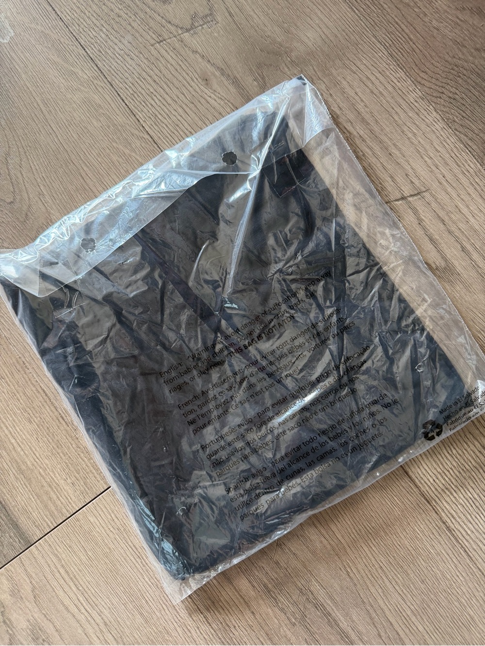 Medelita Black Medical Top - Classic Professional Scrub - Picture 4 of 4